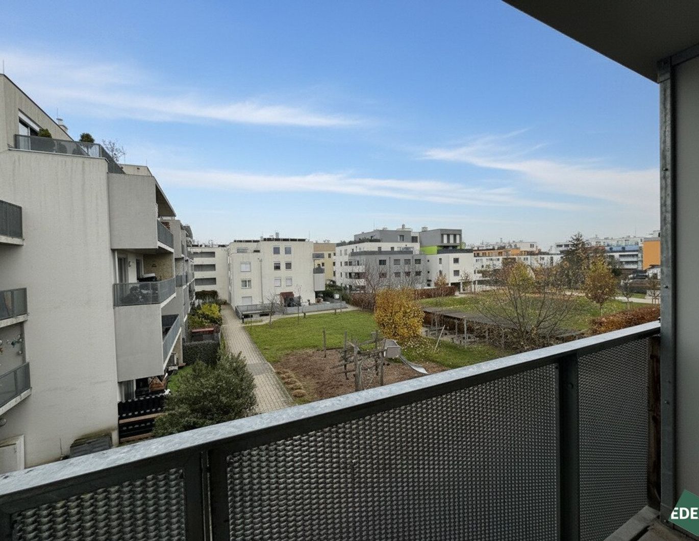 Moderne 2-Zimmer-Wohnung mit Loggia nahe Bushaltestelle 31A