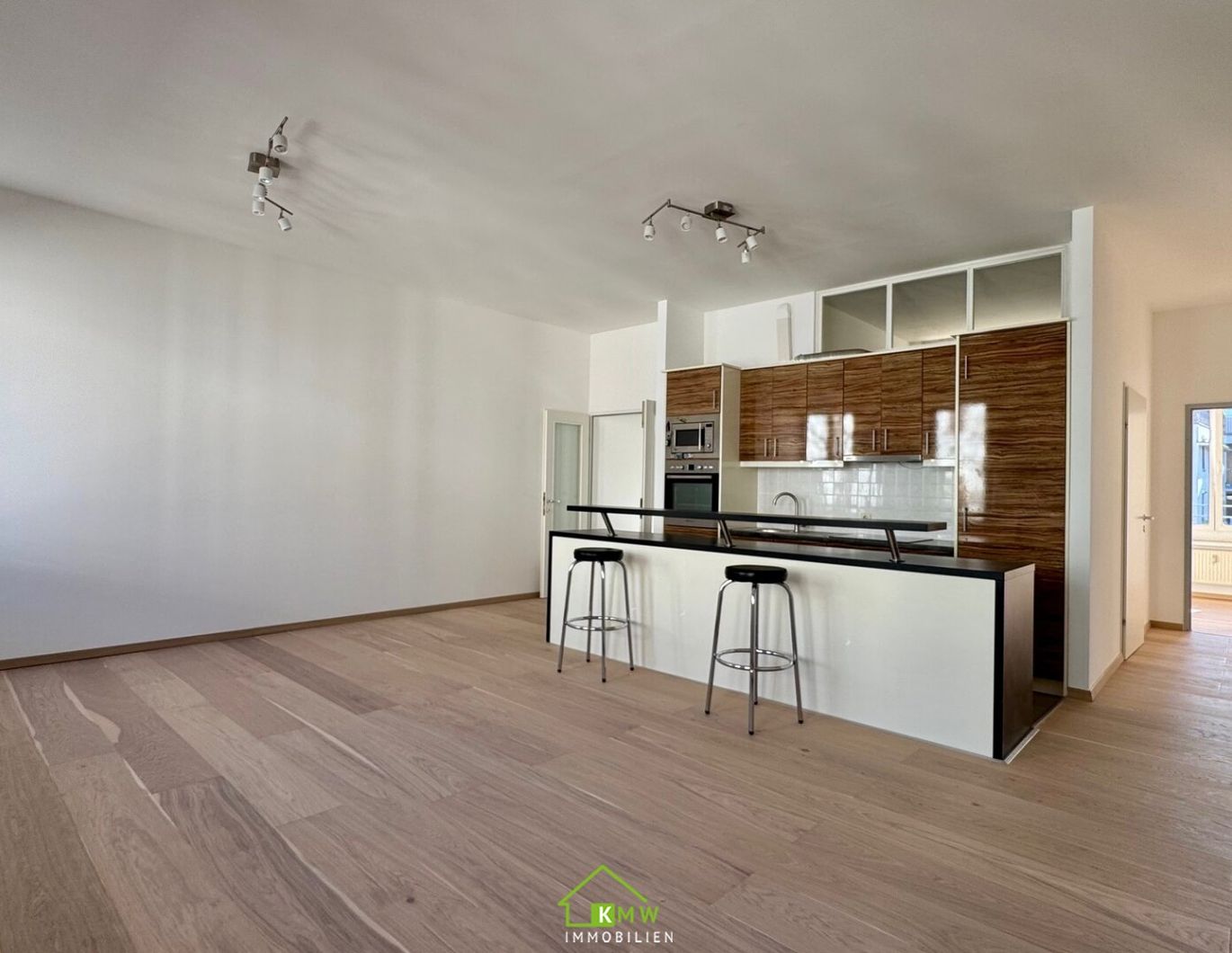 Erstbezug nach Sanierung: ruhige 4 Zimmer Eigentumswohnung ca. 103m²