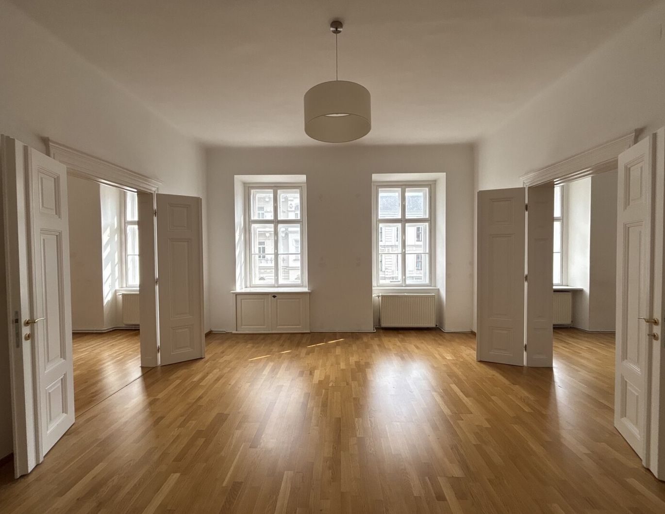 Im Herzen vom ALSERGRUND + GERÄUMIGE 4 Zimmer-Wohnung + nahe ARNE-KARLSSON-PARK!