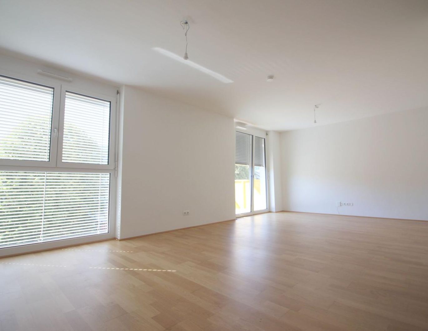 MODERNE 3-ZIMMER-WOHNUNG MIT RUHIGEM UND SONNIGEN BALKON - NÄHE FH IN EGGENBERG!