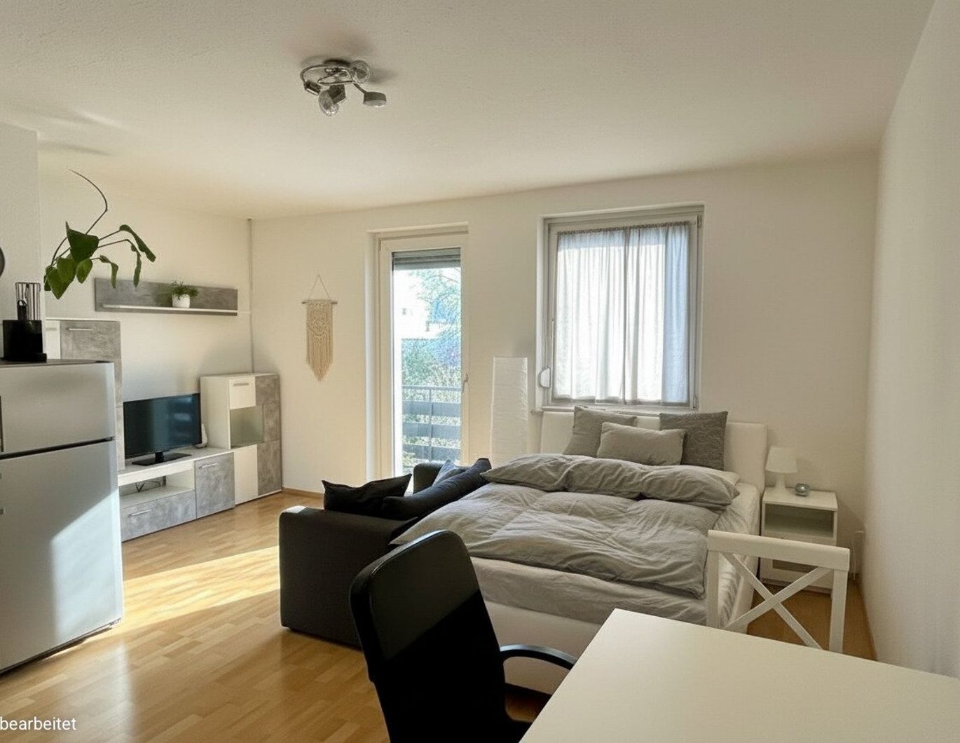 Nette Garconniere in ruhiger Wohnanlage mit Parkplatz