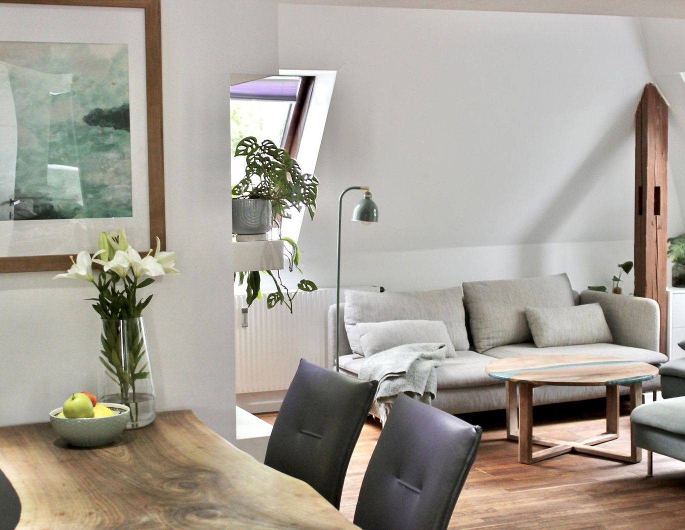Modernes Wohngefühl: Loft-Charakter & luxuriöse Ausstattung nahe Urnenfriedhof