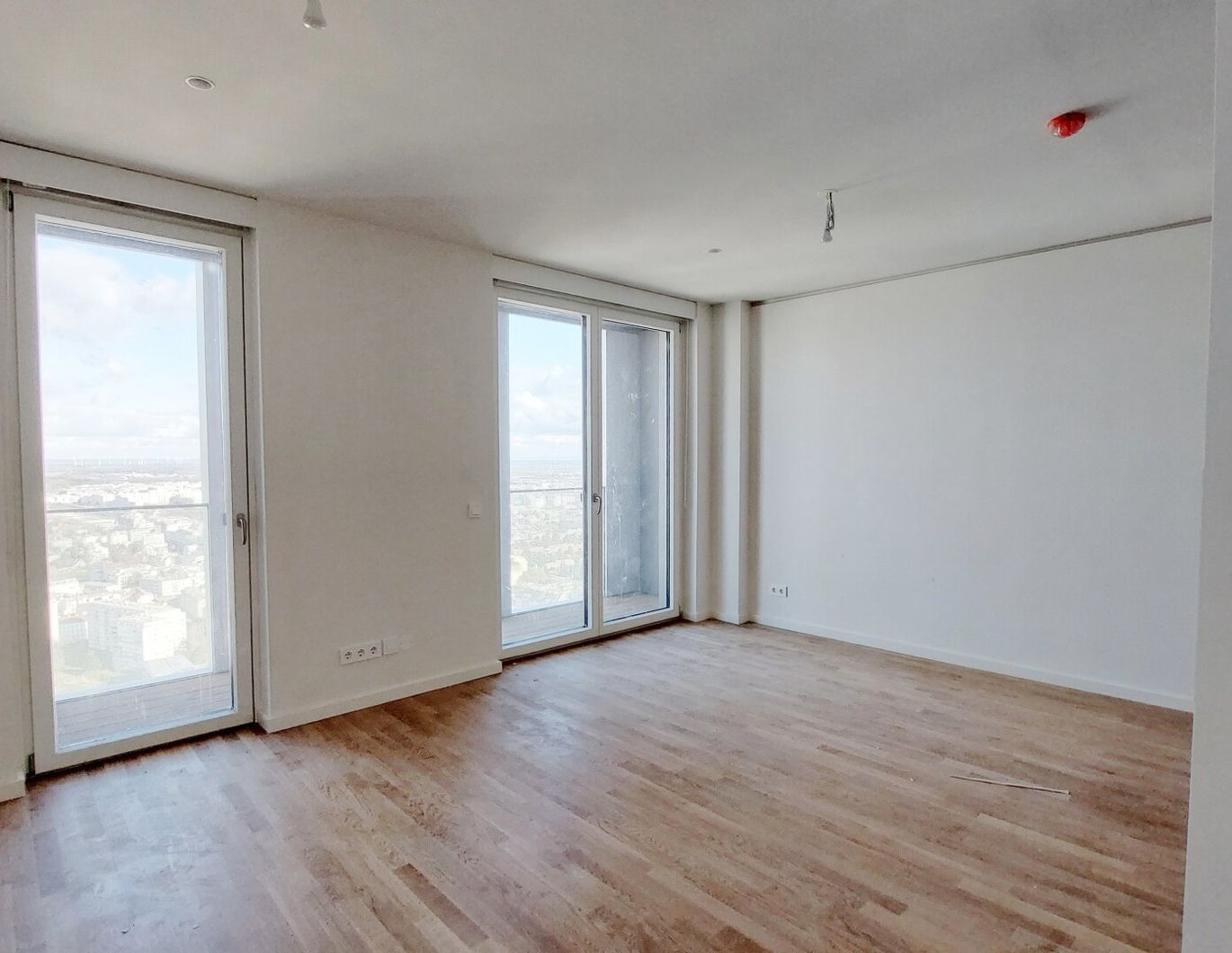 Modernes Wohnen mit Pool & Sauna - TOWER HOMES