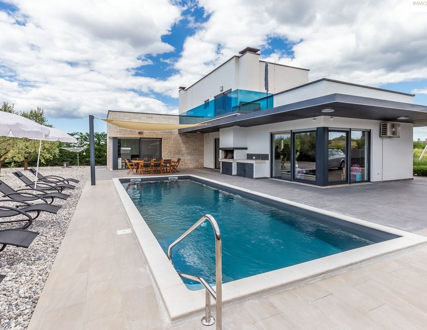 Wunderschöne Villa mit Pool in der Nähe von Visnjan