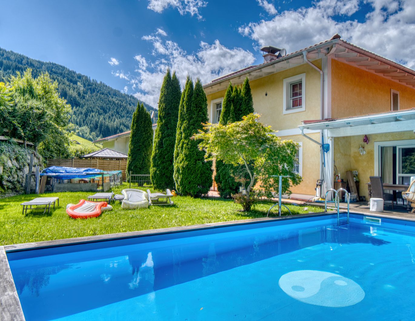 Luxuriöses Wohnen im Grünen