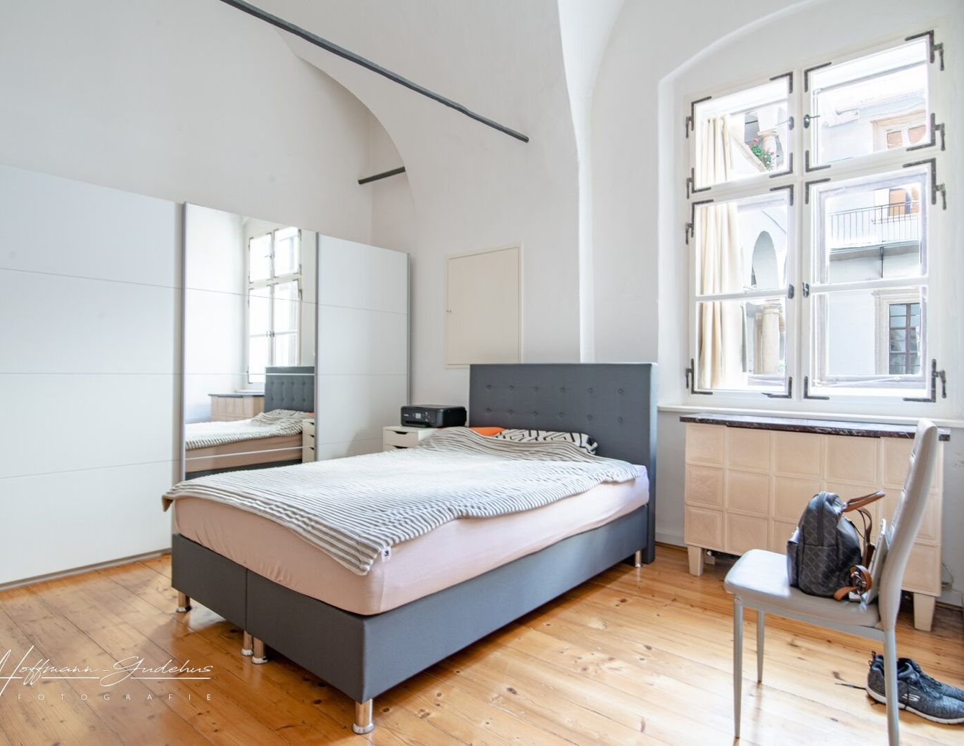 CHARMANTE 2-ZIMMER-WOHNUNG AUF 2 EBENEN