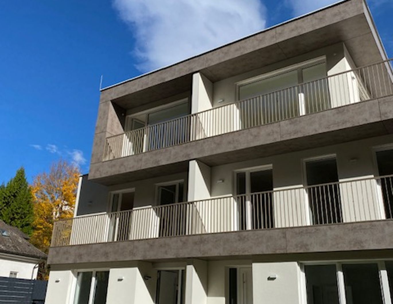 Tolle Architeketenvilla in Top Lage mit Blick Richtung Weidlingtal