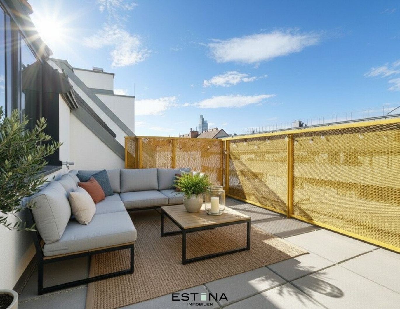 ruhig, zentral & weit oben - Dachgeschoss-Wohnung mit Klasse - provisionsfrei