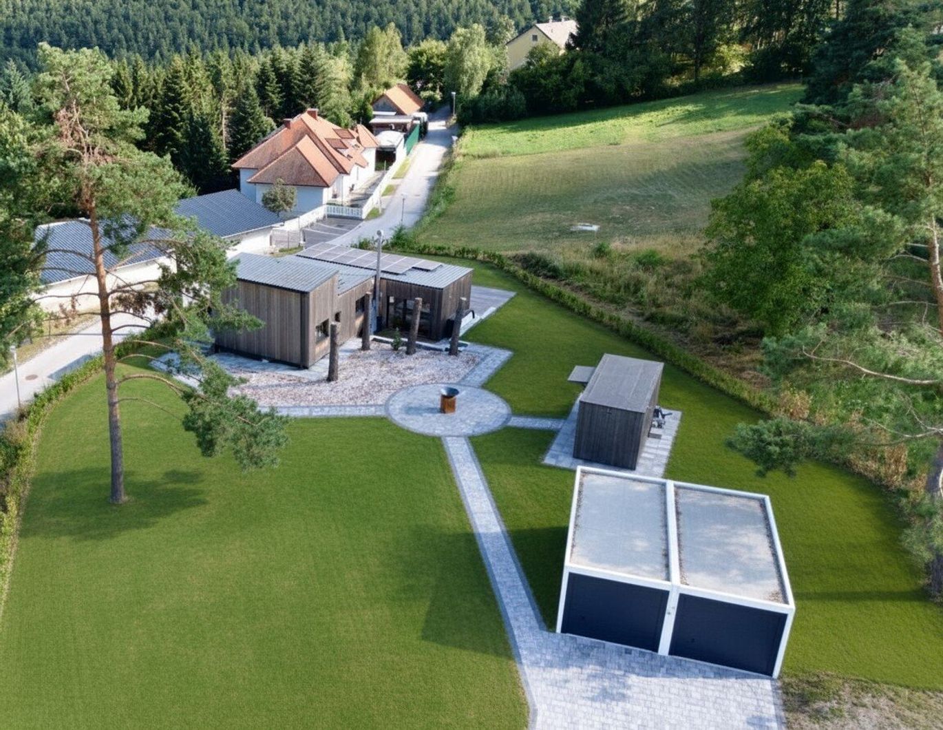 Forchtenstein - Wohnen, wo Natur und Design sich begegnen Ihr Traumhaus mit Garten, Pool und beeindruckendem Weitblick