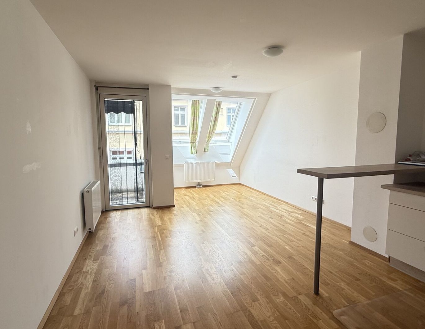 Eugen-Bormann-Gasse: 2-Zimmer-Neubau mit Terrasse mit opt. Garagenstellplatz!