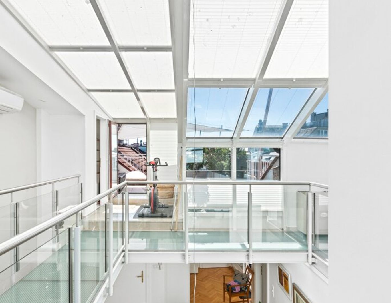 Charmantes, großzügiges Dachterrassenjuwel in phantastischer Lage nahe Votivkirche