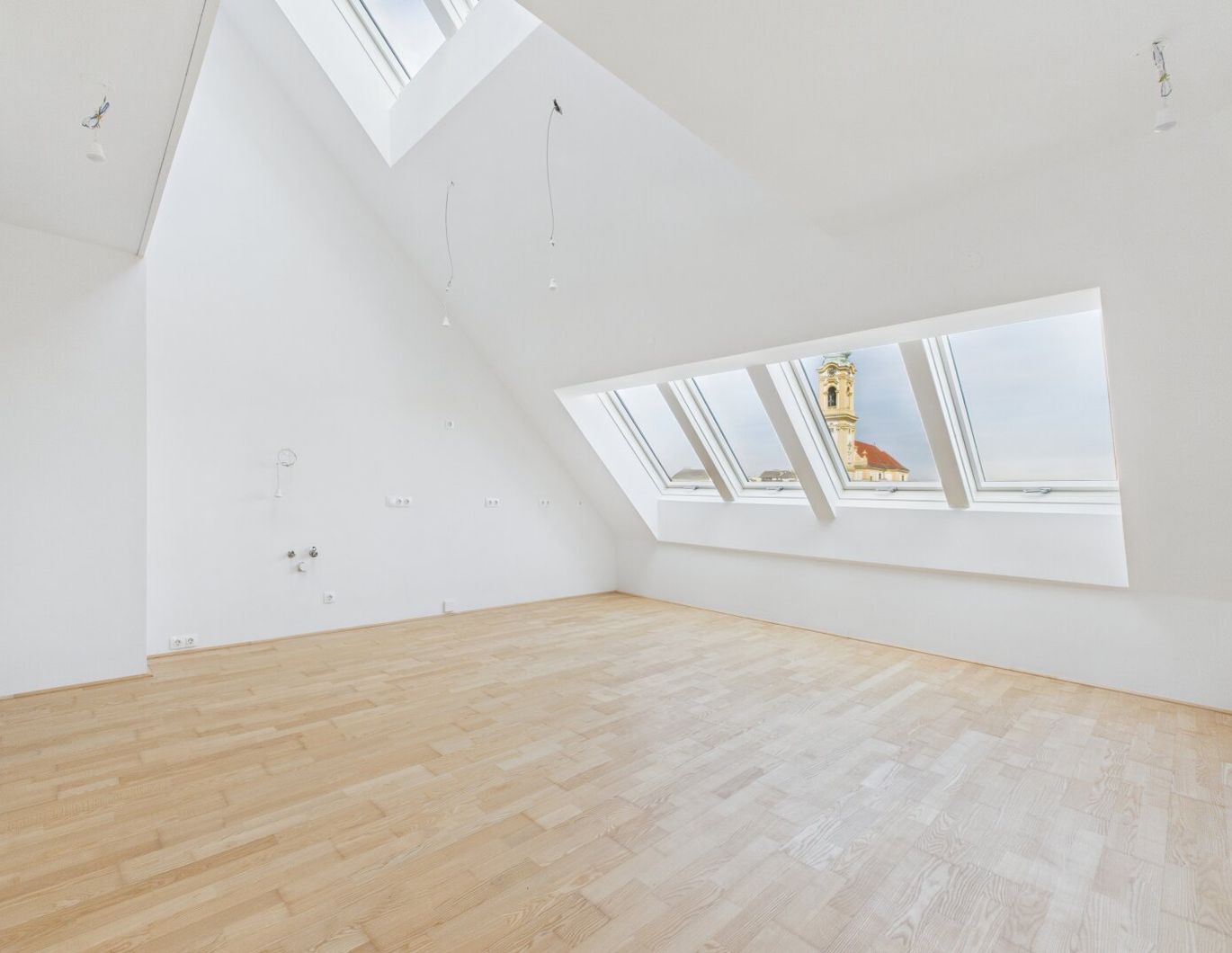 2-Zimmer Dachgeschosswohnung auf zwei Ebenen | Erstbezug in Stockerau