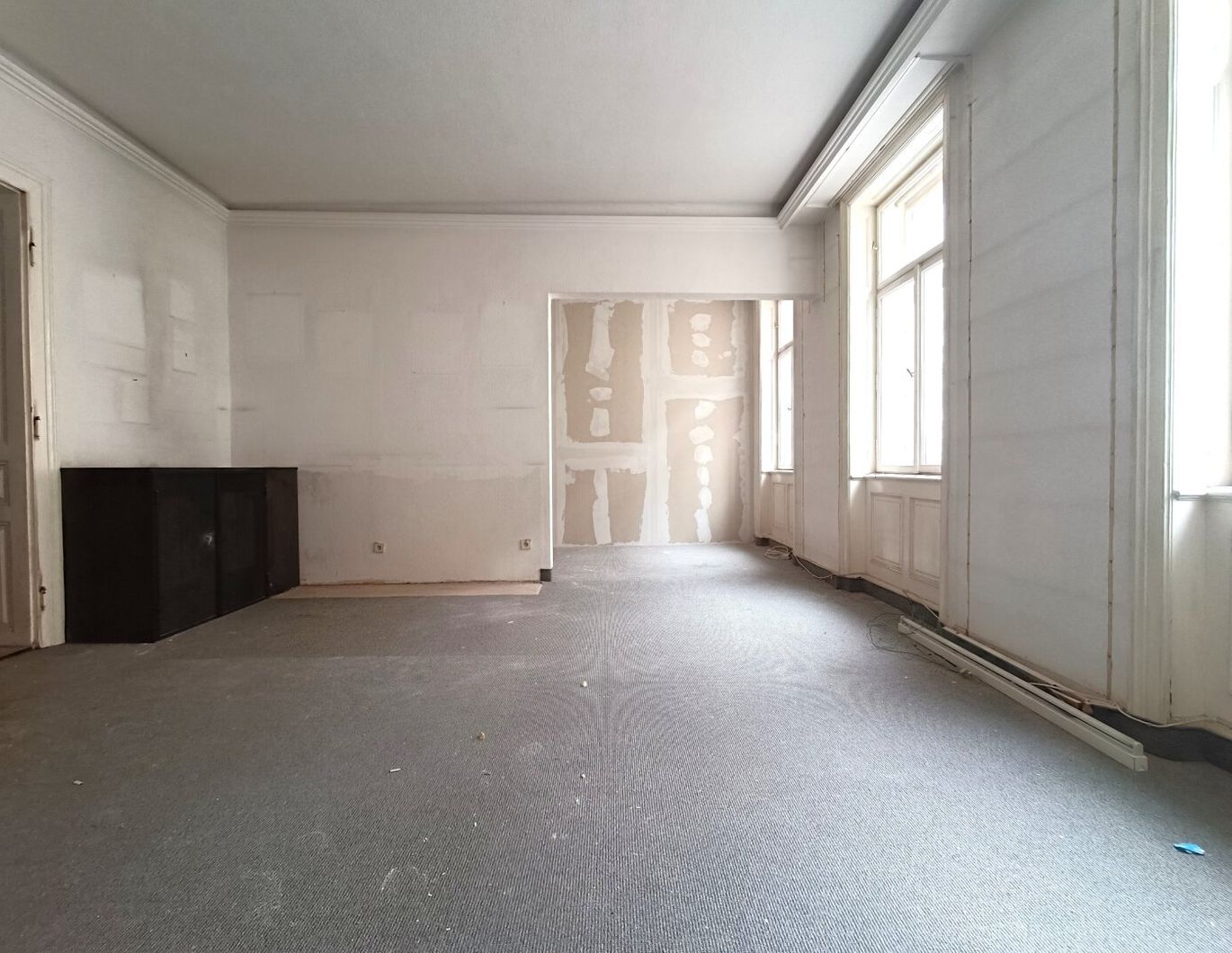 Großzügige 2,5-Zimmer Wohnung im 9. Bezirk mit viel Potential! Nähe U4 Friedensbrücke!