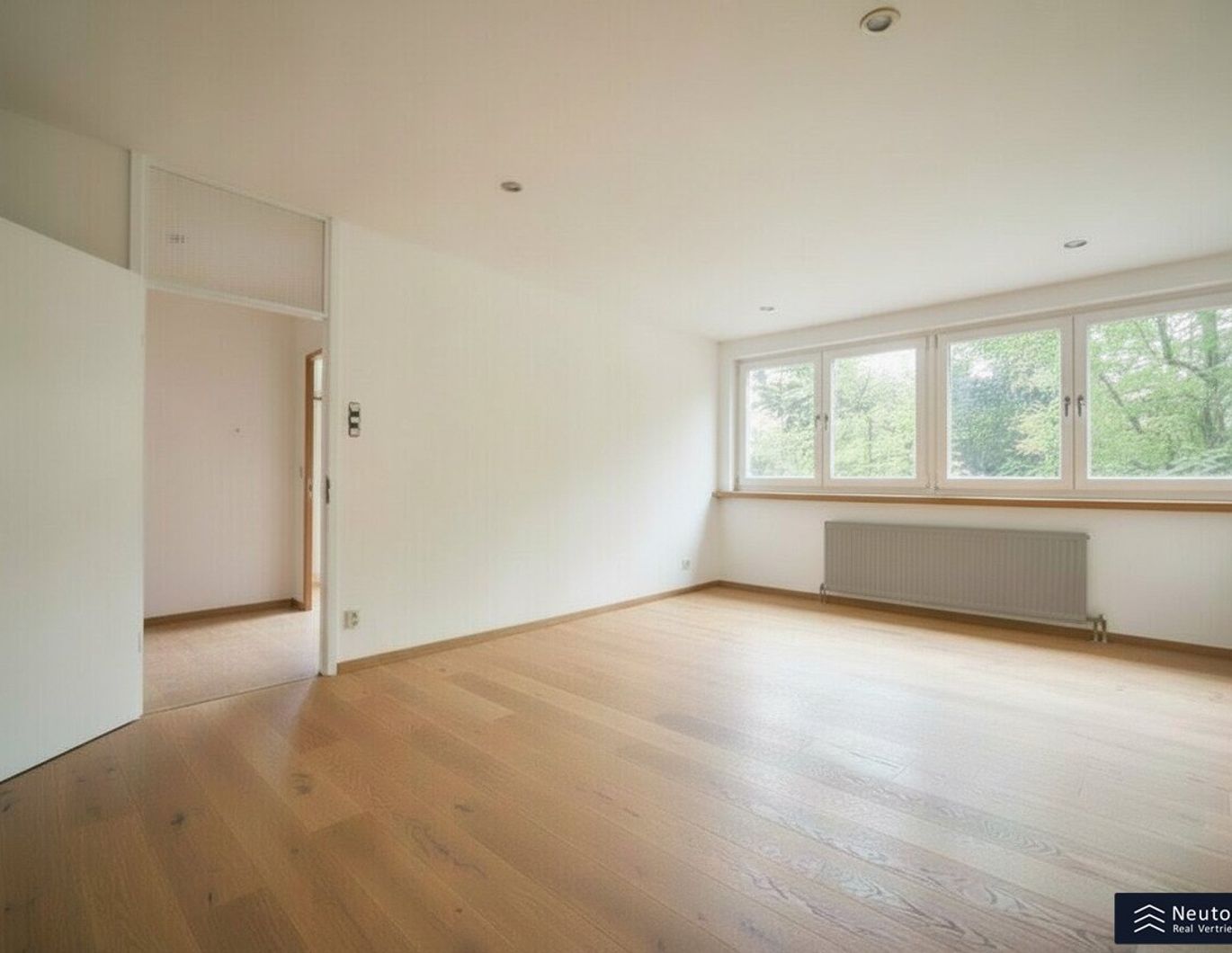 ERSTBEZUG NACH SANIERUNG - BEZUGSFERTIG MÄERZ 2026 - 3-ZIMMER-WOHNUNG IN TOP LAGE - HOFRUHELAGE - BARRIEREFREI - NÄHE HAUPTBAHNHOF