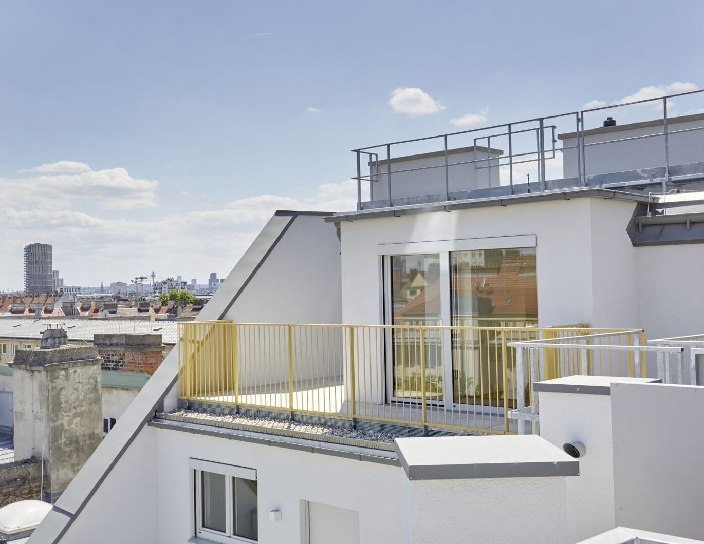 Wohnen über den Dächern Wiens - moderner Dachgeschossausbau auf charmantem Altbau