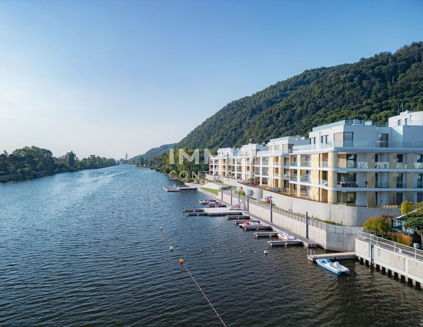 120m2 Garten, 1. Reihe direkt am Wasser - Luxus Living