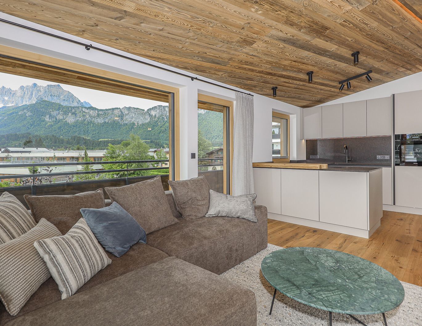 Exklusives Neubau-Penthouse in zentraler Ruhelage