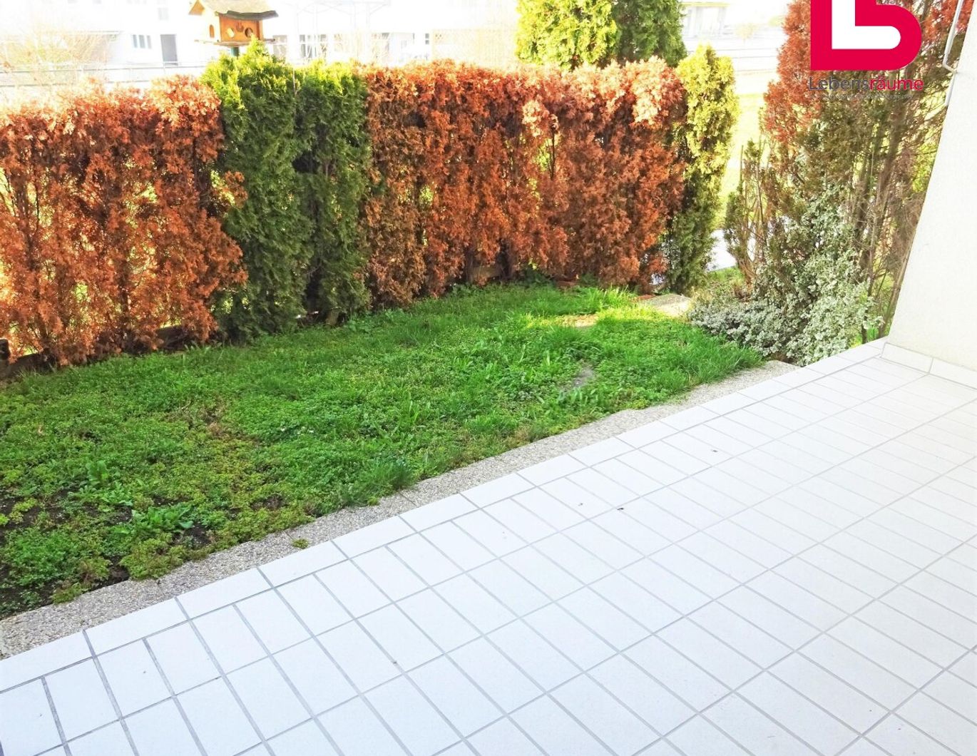 Schöne Wohnung mit Terrasse im EG