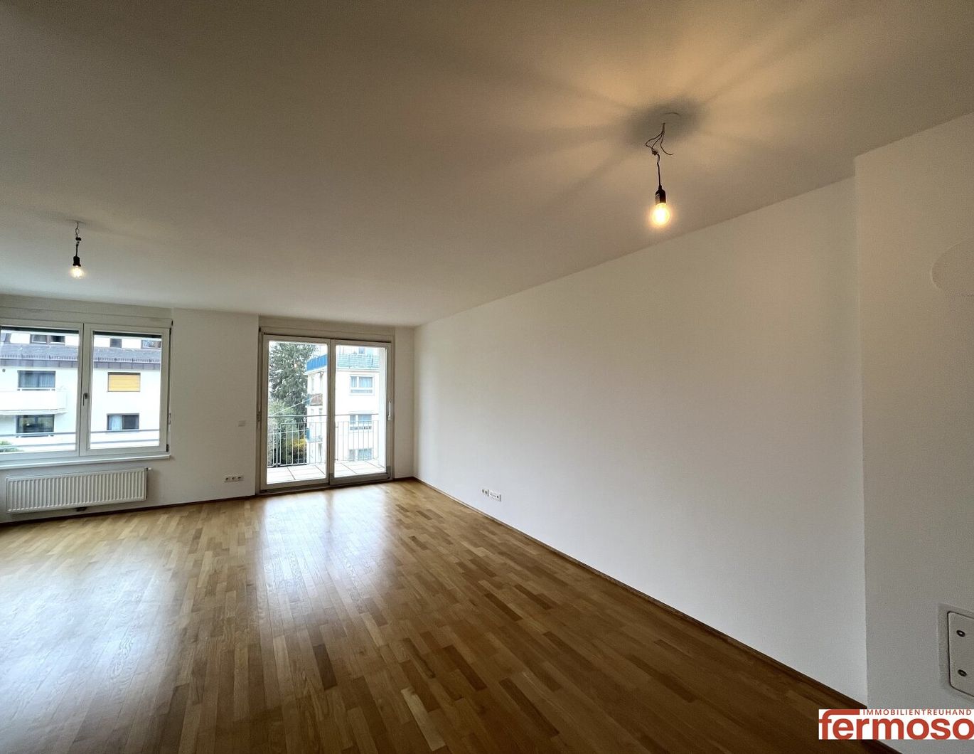 Wunderschöne, helle 4-Zimmer Wohnung mit zwei Balkonen und Klimageräten in allen Wohnräumen