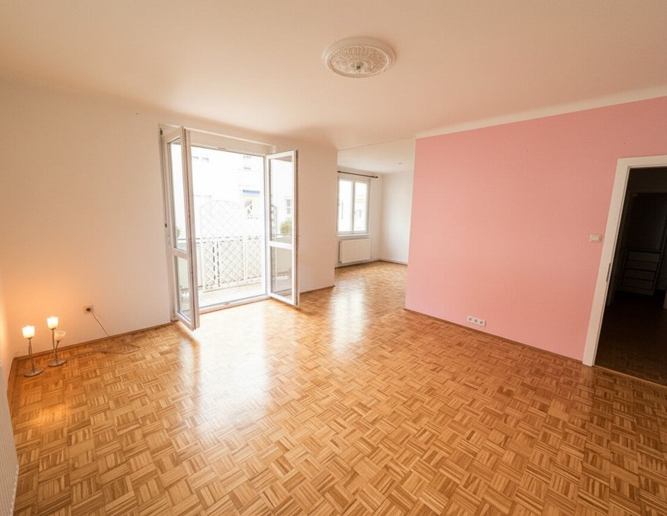 Ihre charmante 2-Zimmer-Wohnung mit Balkon in unmittelbarer Nähe zum LKH!