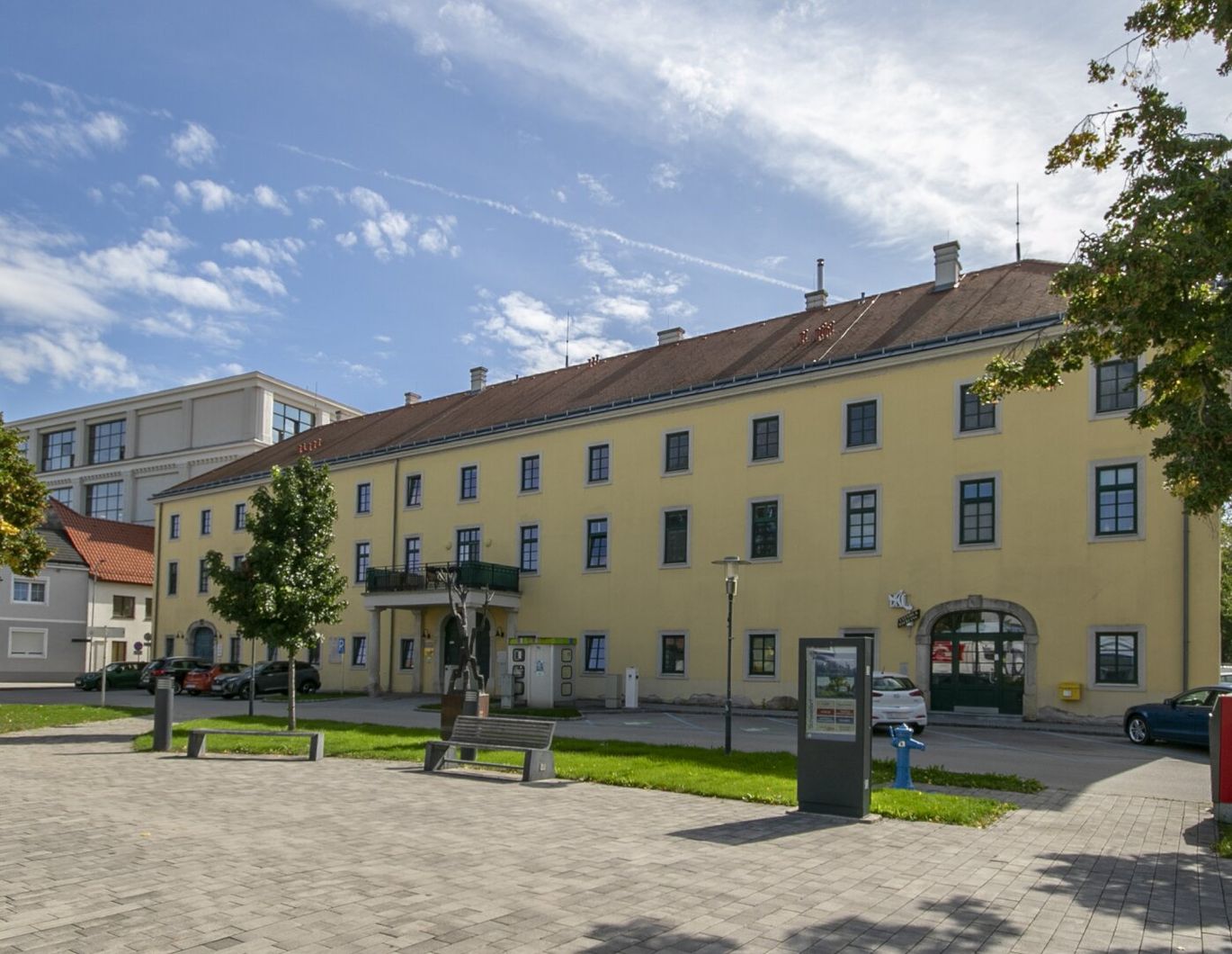 Hofseitige, großzügige Wohnung im Zentrum