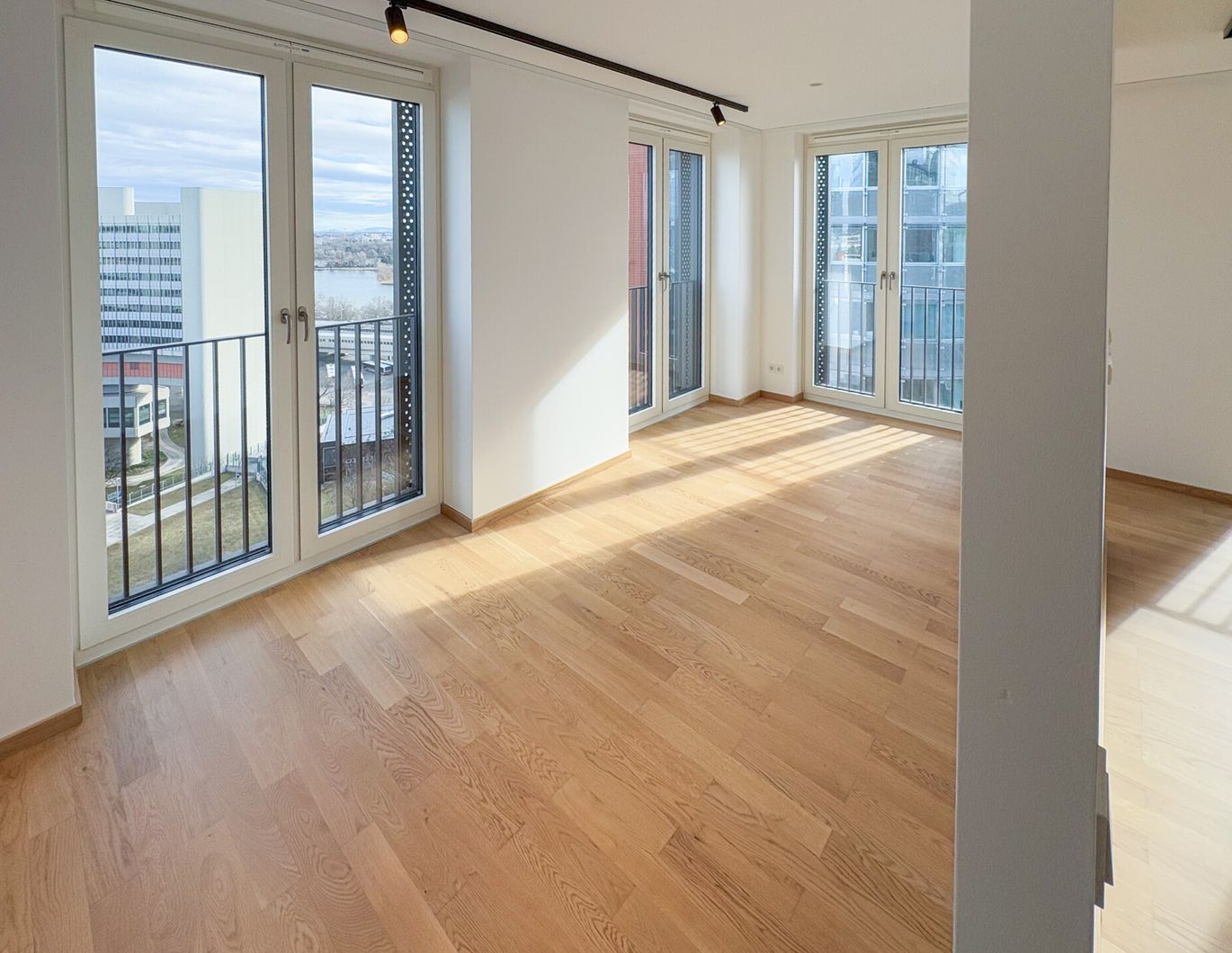 Erstbezug in den DC Flats - Smarte 1,5 Zimmer-Eckwohnung - zu mieten in 1220 Wien