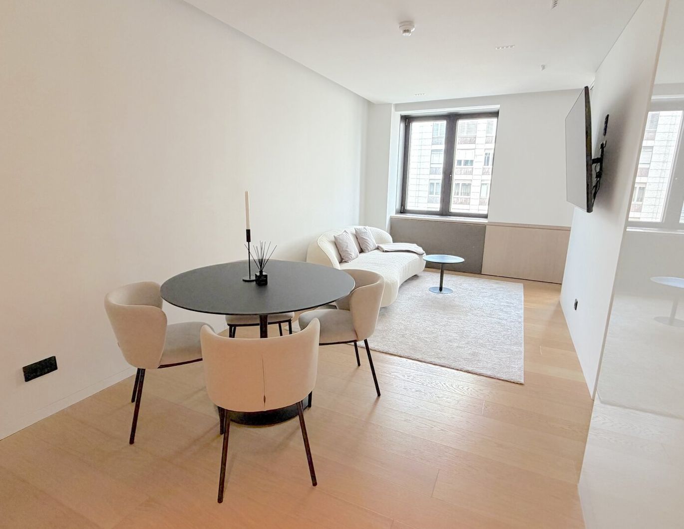 Exklusives 2 Zimmer LUXUS-Apartment im 5-Sterne-Hotel 1010 Wien - Nähe Stephansdom ++ Mit Concierge-Service & Hotelkomfort
