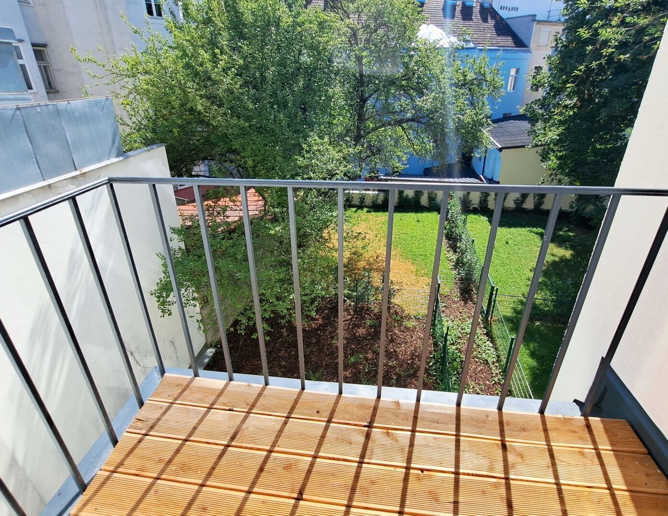 Erstbezug mit Balkon und Garten!