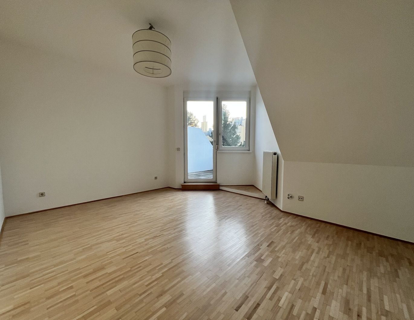2-Zimmer-Wohnung in Meidlinger Bestlage - teilsaniert & sofort verfügbar