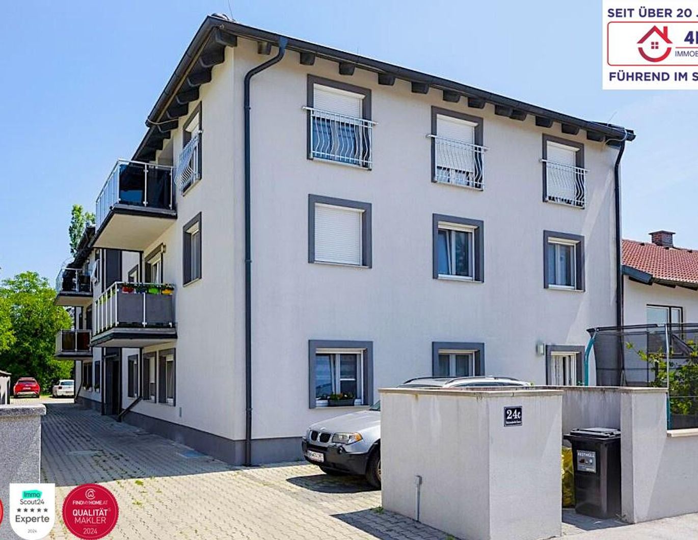 Neubau-4-Zimmer-Wohnung mit 17 m² Dachterrasse & 8 m² Balkon