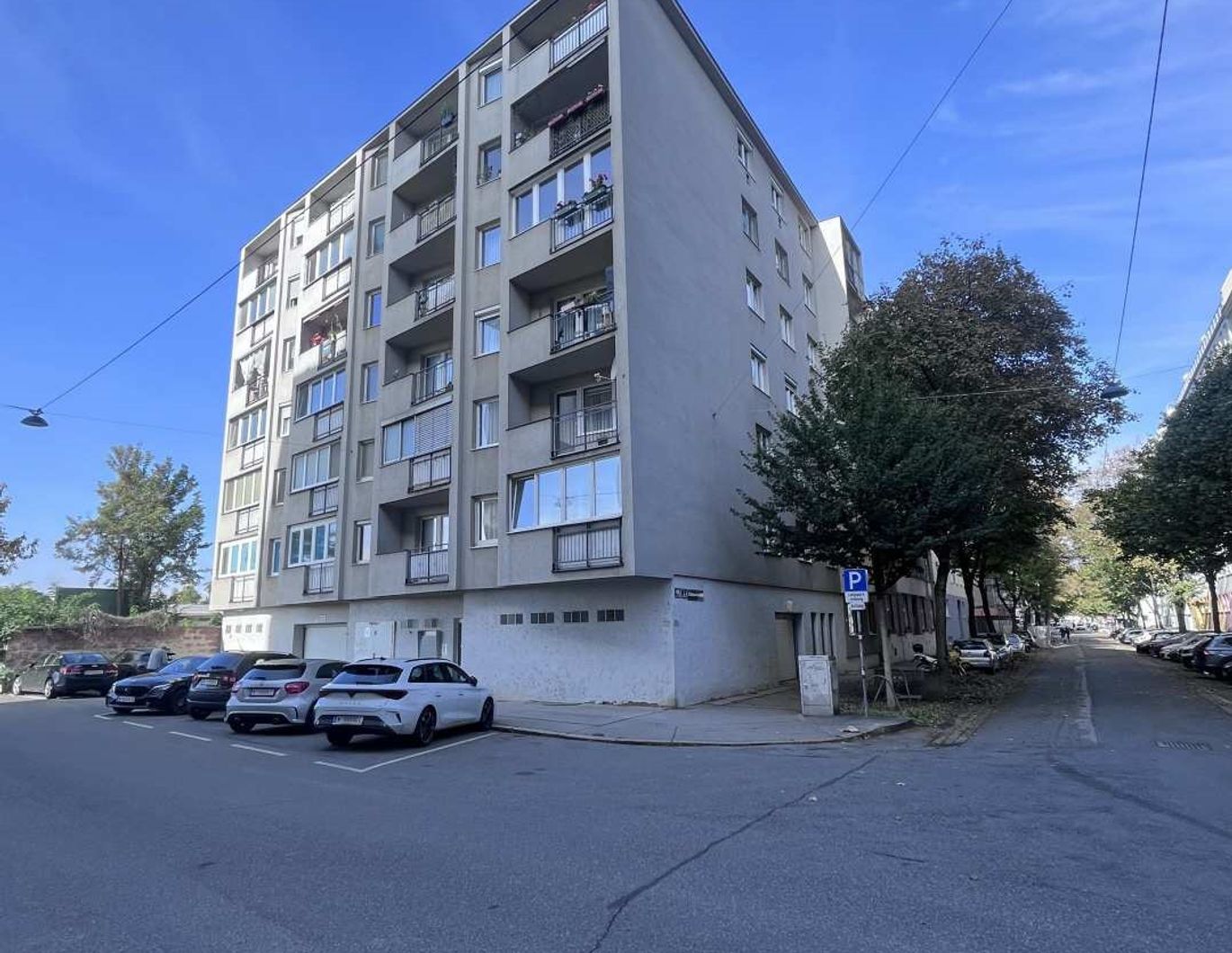 ANLEGER & BASTLER aufgepasst - 2-Zimmerwohnung im 6.Liftstock und schönem Fernblick!