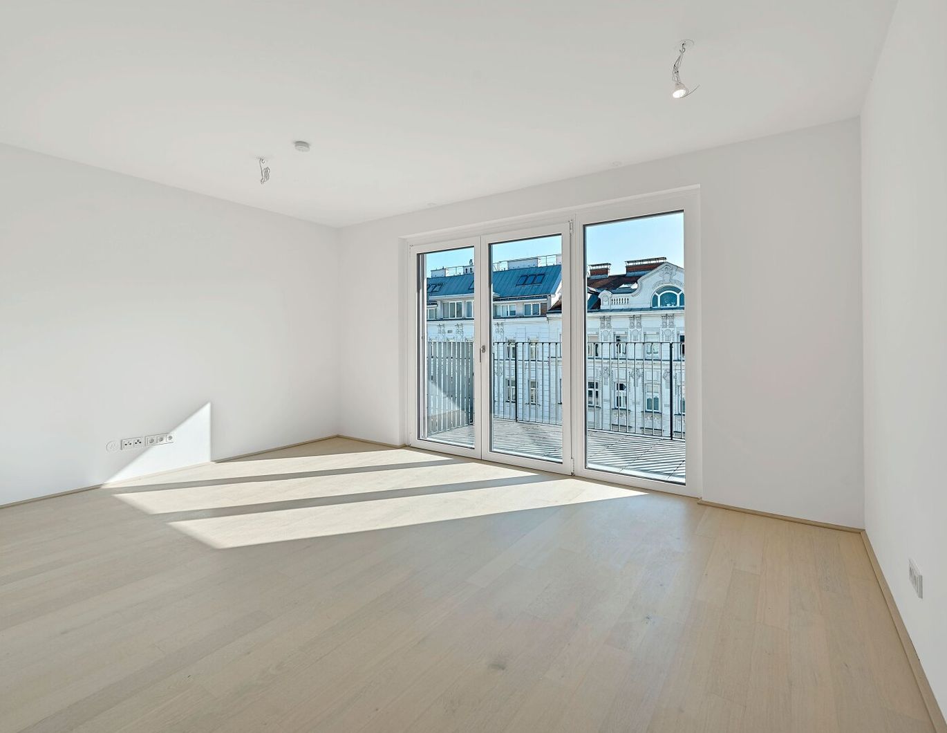 EXKLUSIVE NEUBAUWOHNUNG mit wunderbaren FREIFLÄCHE und hochwertiger AUSSTATTUNG