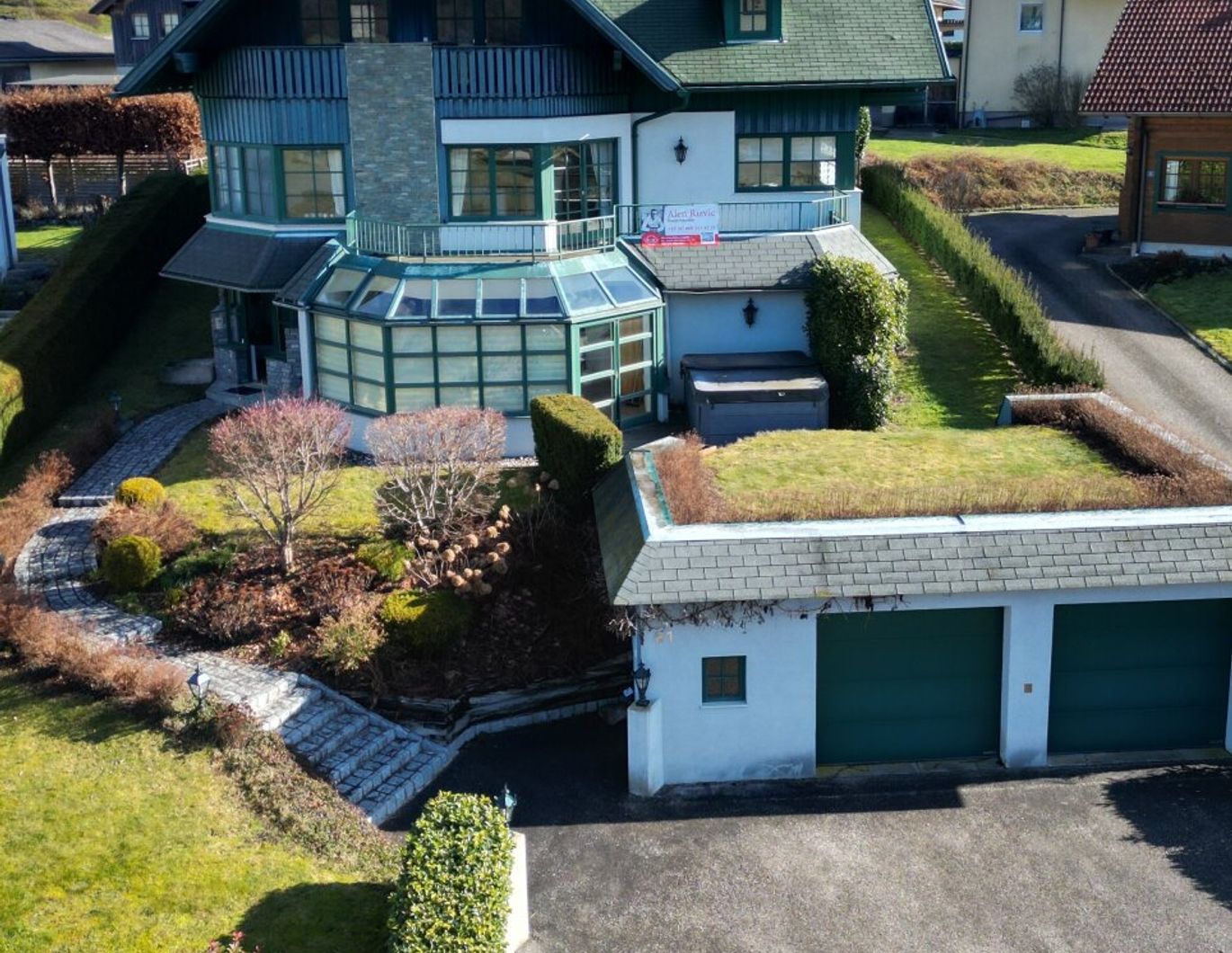 Großzügiges Einfamilienhaus in Seewalchen am Attersee (Buchberg), inkl. Kamin & Fußbodenheizung!