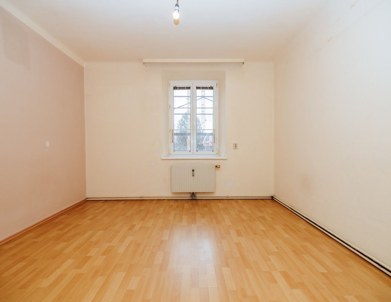 ZENTRALE STADTLAGE I GEIDORF I RUHIGES WOHNUMFELD I GRÜNBLICK I BEZIRK GEIDORF I TAGESLICHTBAD MIT BADEWANNE I PROJEKT WOHNEN