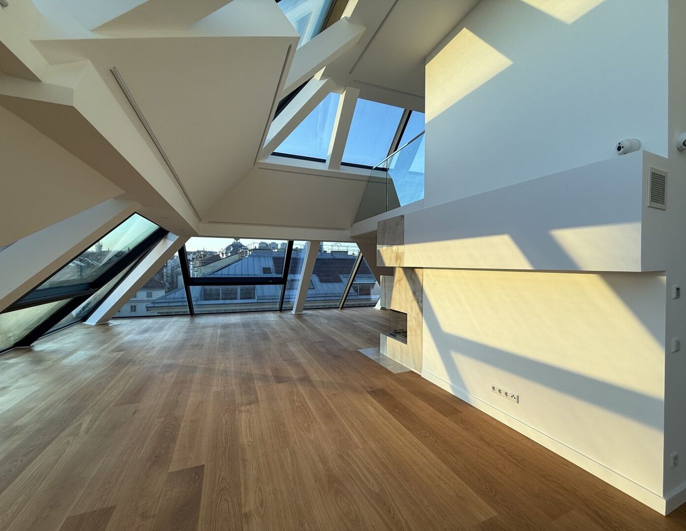 Blick über Wien!!! DG Wohnung im Herzen des 1. Bezirks!