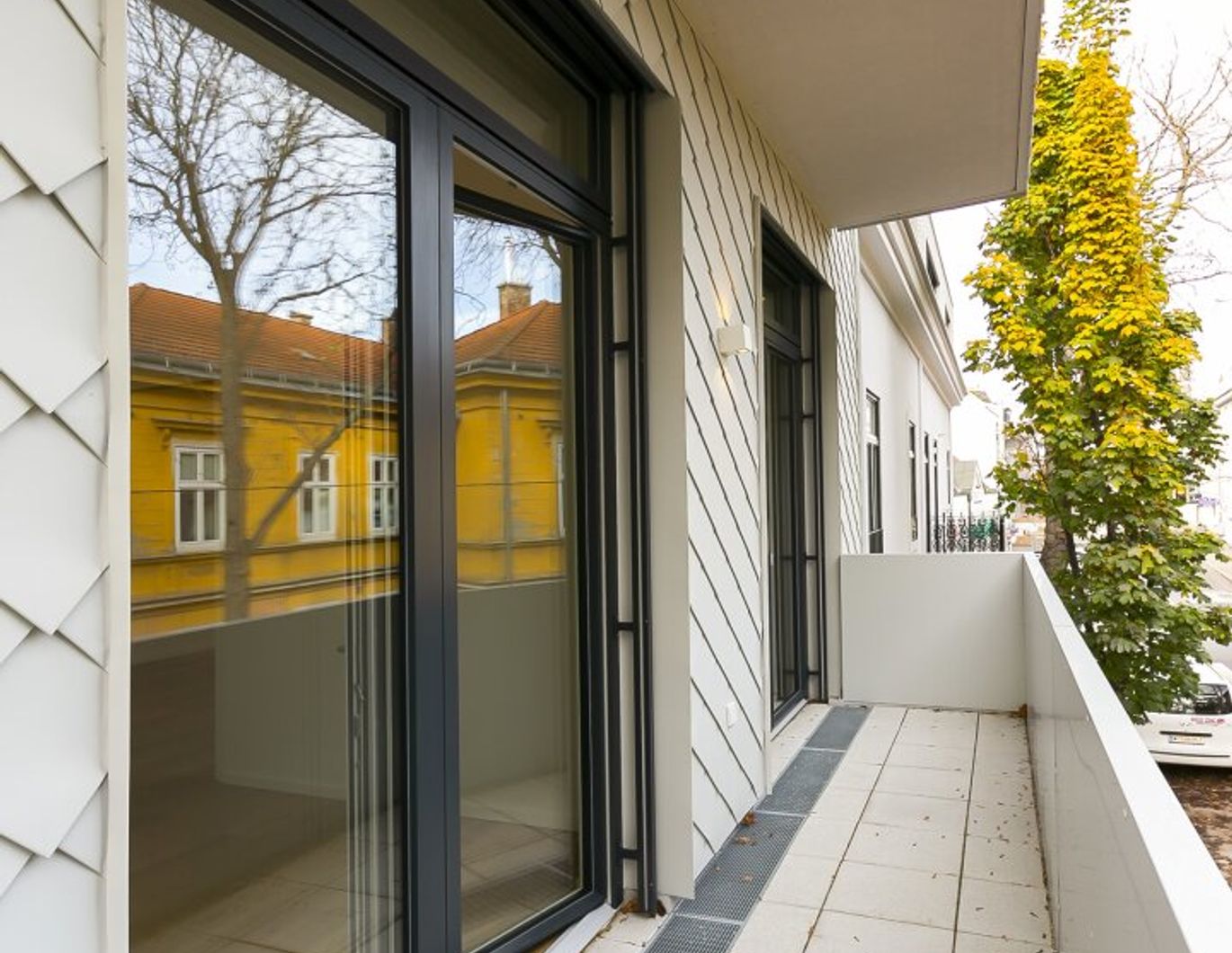 2 ZIMMER NEUBAUWOHNUNG TRIFFT AUF ALTBAUSCHICK MIT BALKON - ST. VEIT GASSE