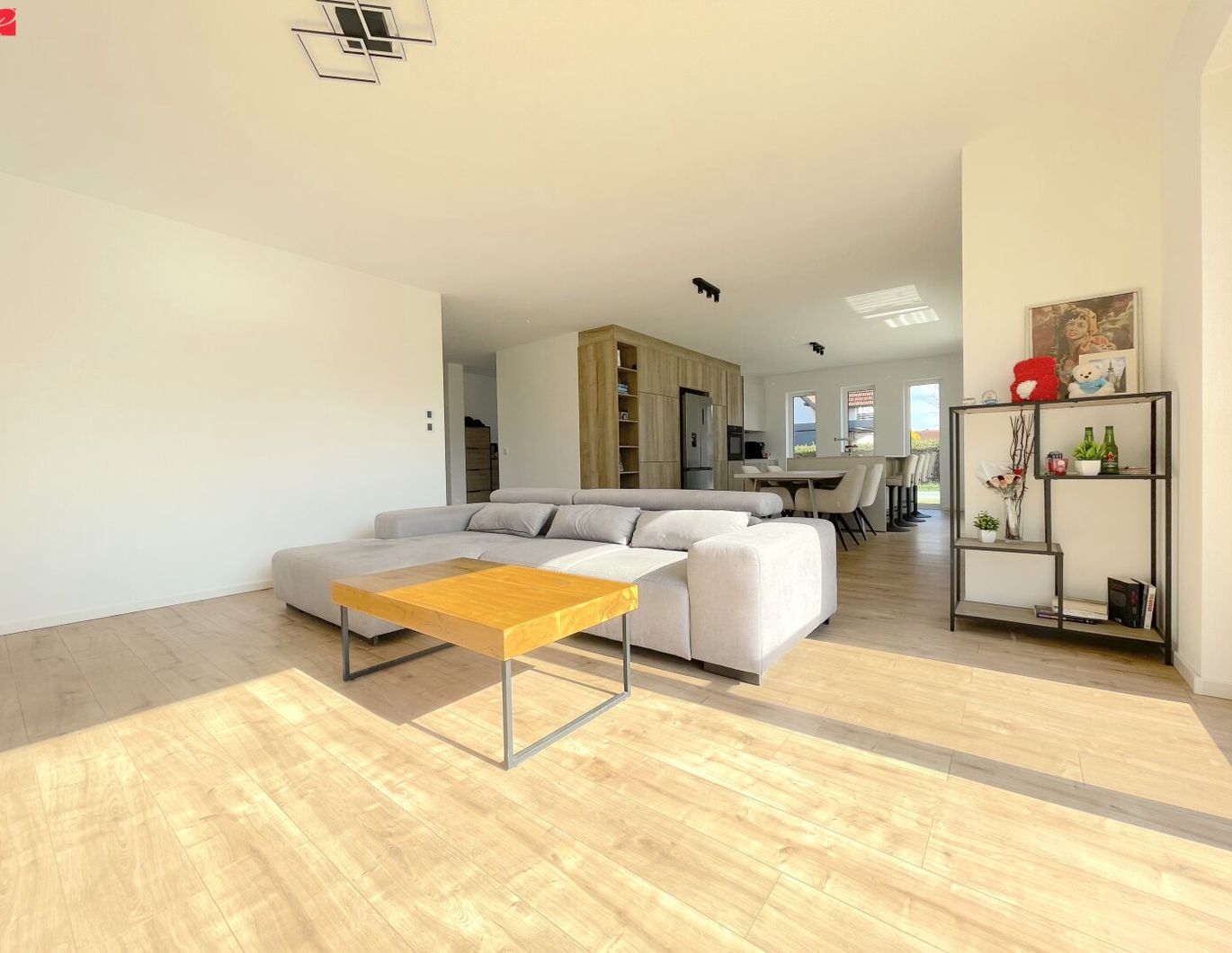 SENIORENGERECHT: Moderner Bungalow mit Sonne