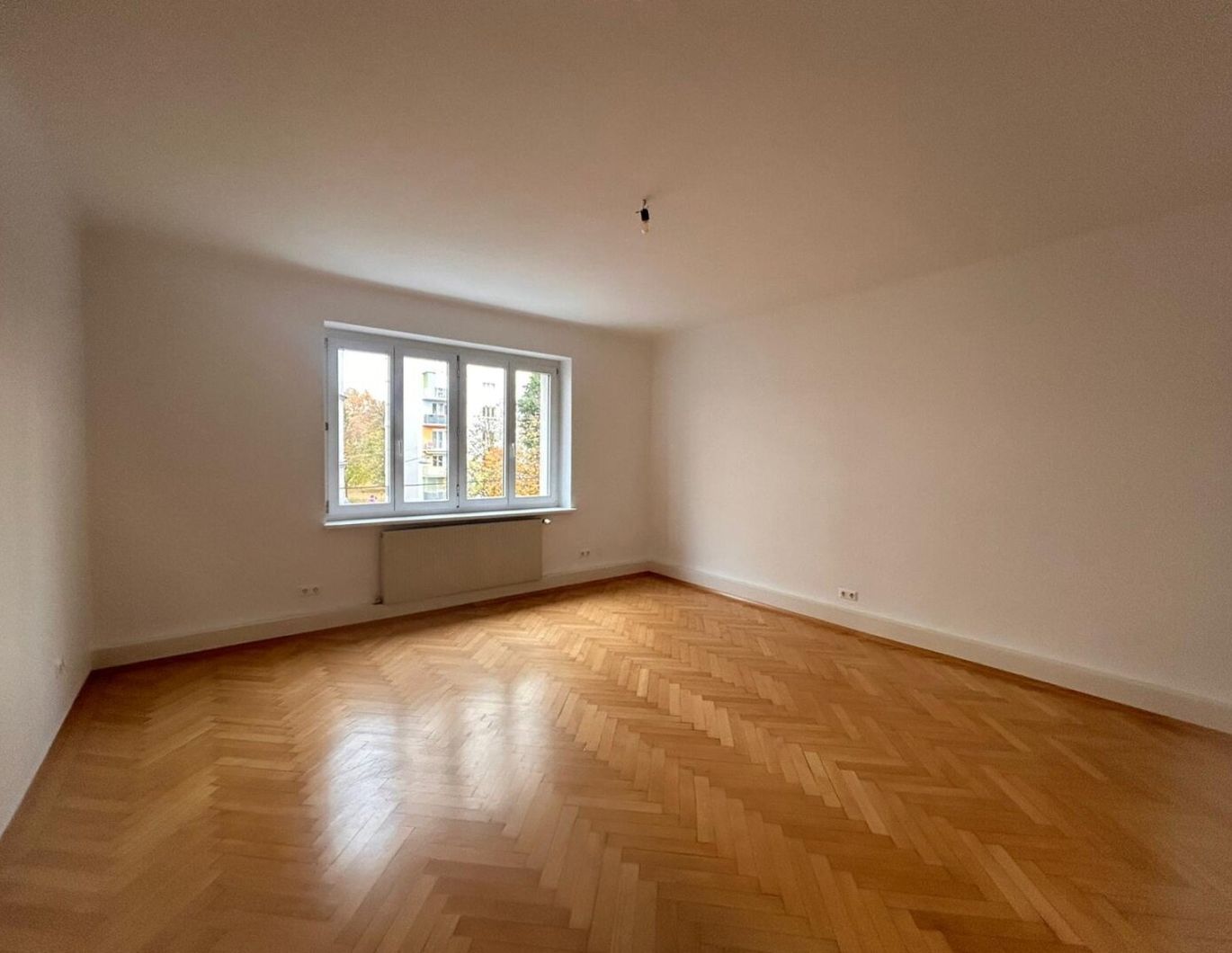 Graz-Lend: Traumhafte 3-Zimmer-Wohnung mit Balkon in den Innenhof - ruhig, hell und top gepflegt!