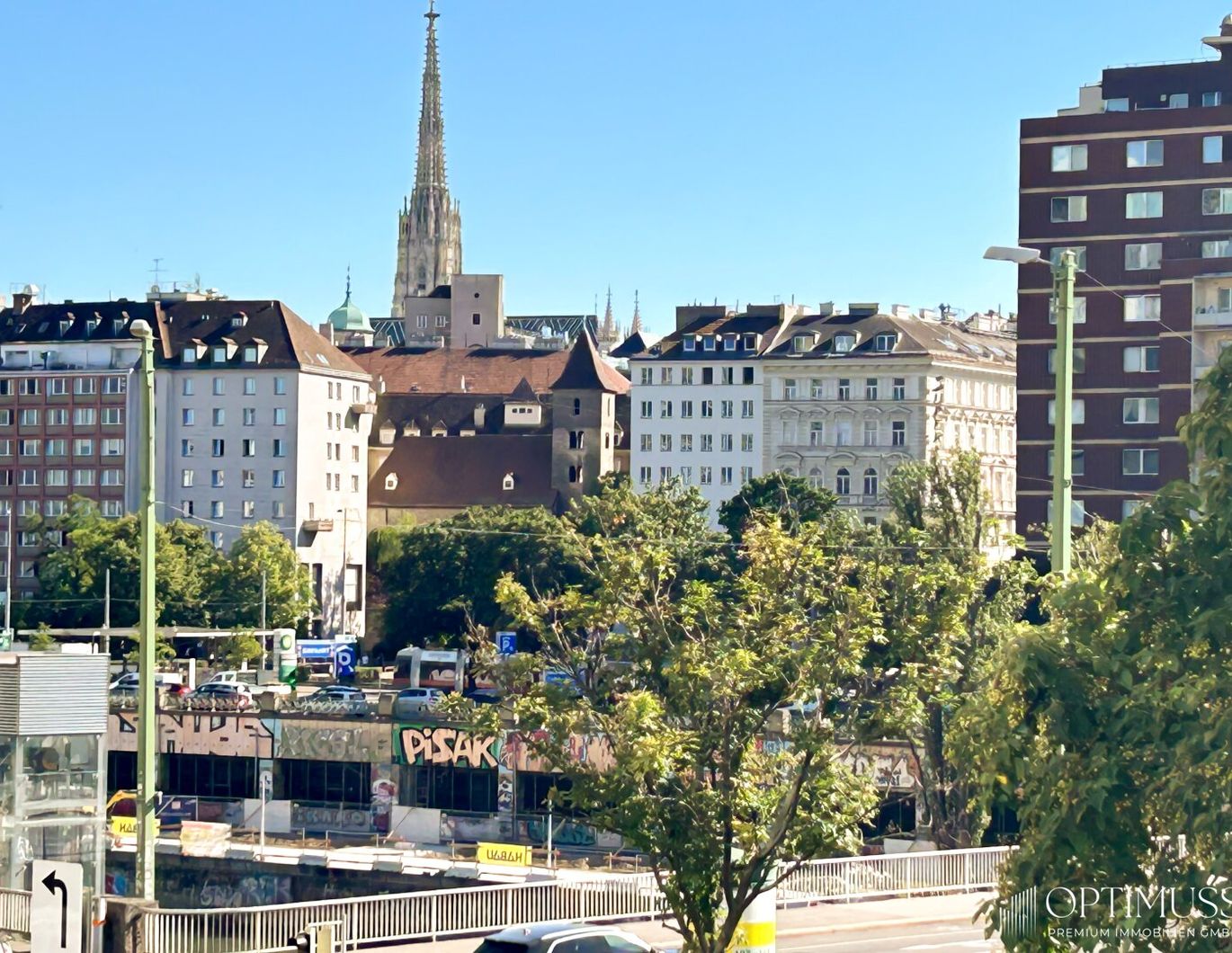 Lichtdurchflutete 2,5 Zimmer Wohnung in Topp Lage mit grosser Loggia und Grünblick auf Donaukanal!