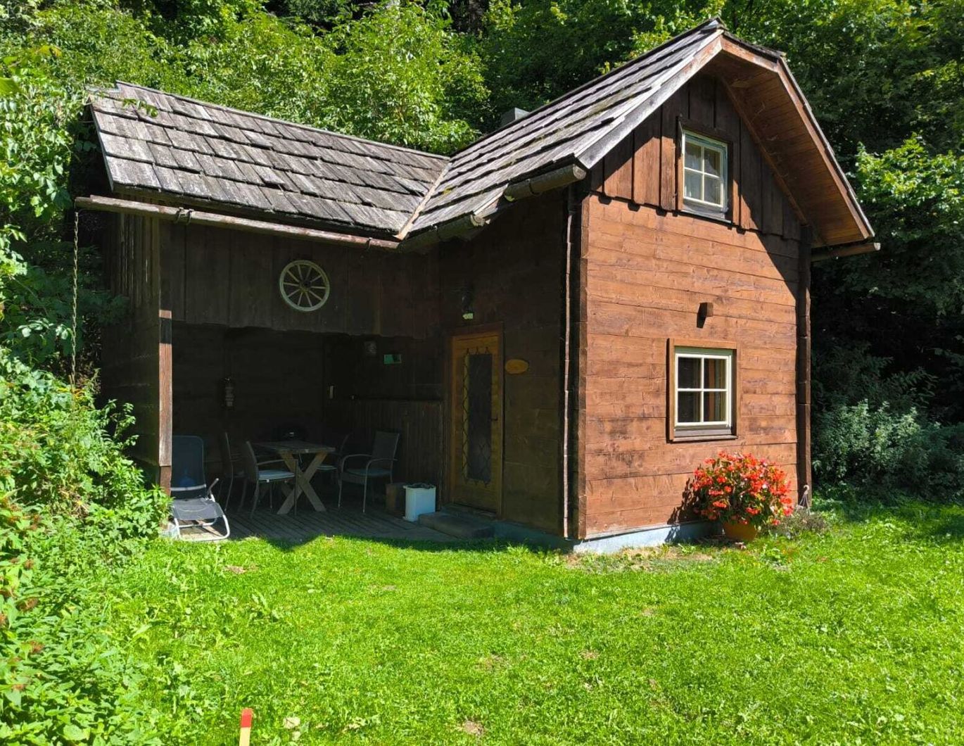 Einmalige Gelegenheit - Uriges Ferienhäuschen in traumhafter Naturlage mit Panoramablick auf den Afritzer See und privaten Seezugang