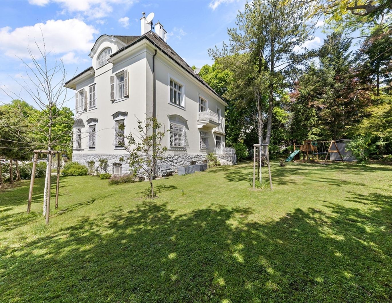 Jahrhundertwendevilla in PREMIUMLAGE im Cottageviertel 1180