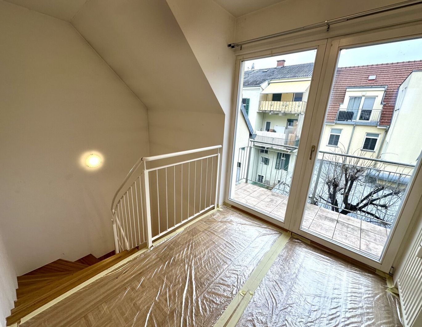 Wunderschöne, sanierte Maisonette mit sonnigem Balkon im Grazer Bezirk Eggenberg - Unbefristeter Mietvertrag!