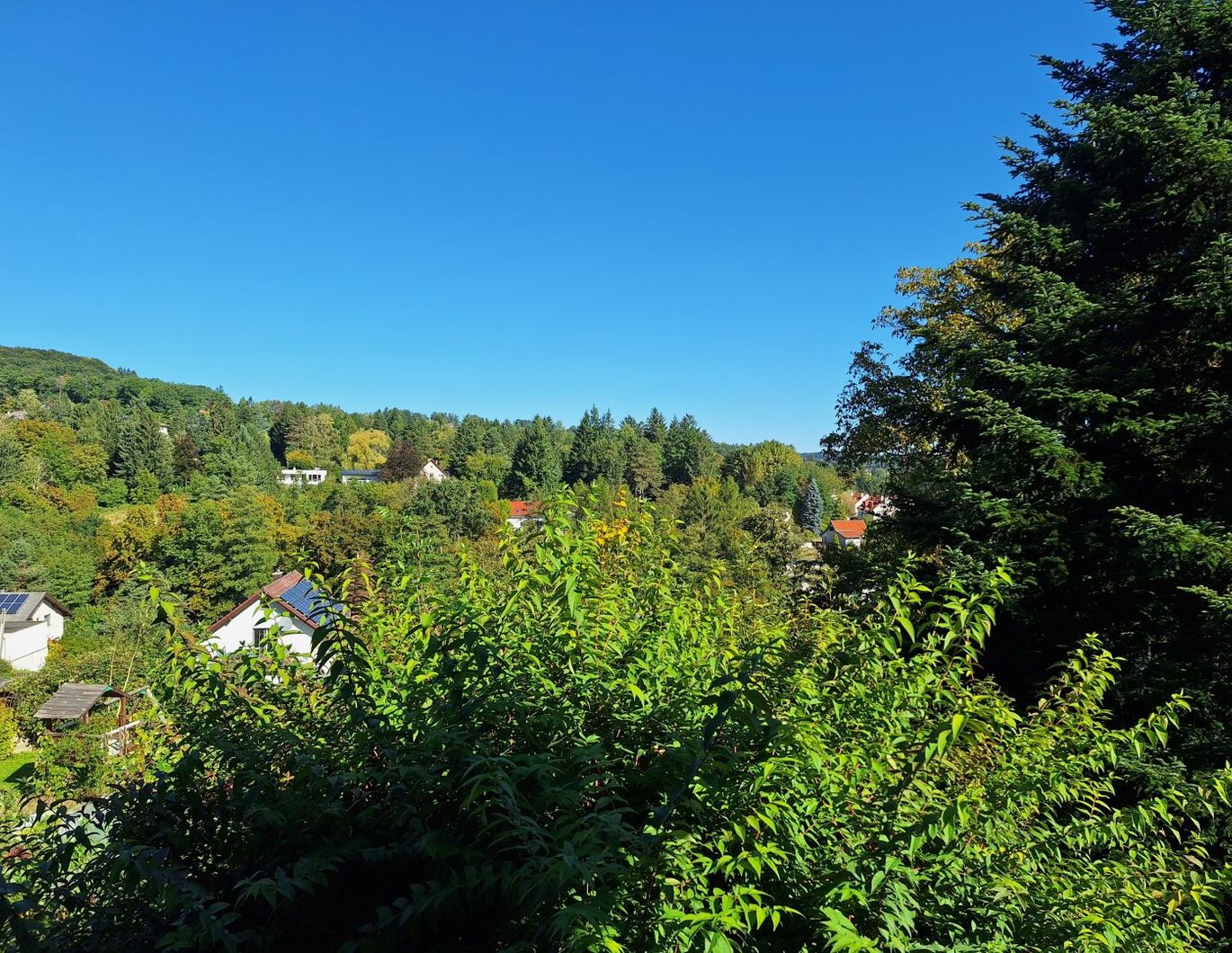 Idyllisches Einfamilienhaus mit großem Garten und einzigartigem Panorama