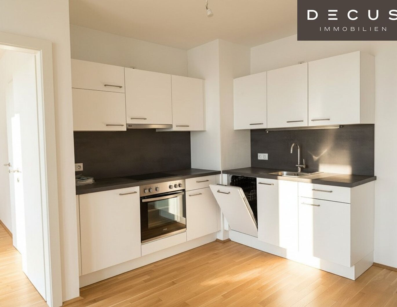 | MIT GARTEN | 2 ZIMMER | AUSGEZEICHNETE LAGE | NEUBAU | KAGRANER PLATZ