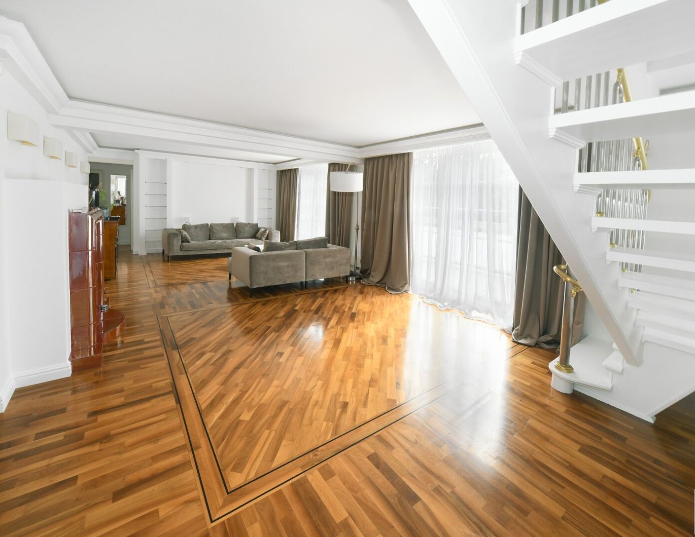 Stilvolle Maisonette in 1190 Wien: 228m² Luxus mit Sauna,Terrasse und Garage!