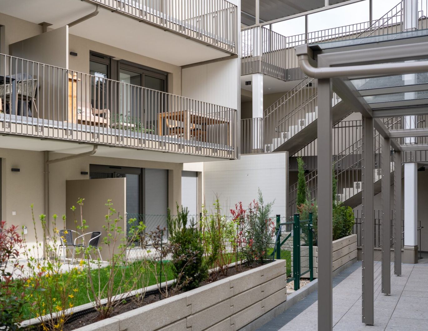 Mödling | Gartenwohnung mit eigenem Eingang & Vorgarten - auch ideal als Praxis oder Büro