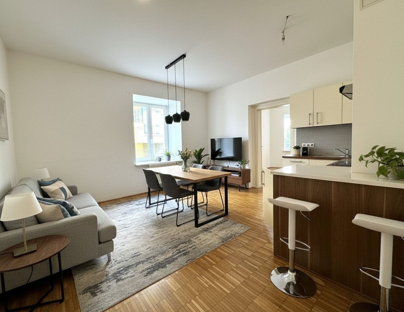 TOP gelegene | 2 - Zimmerwohnung inmitten von Graz - gepflegt, ideal für Singles oder Paare!