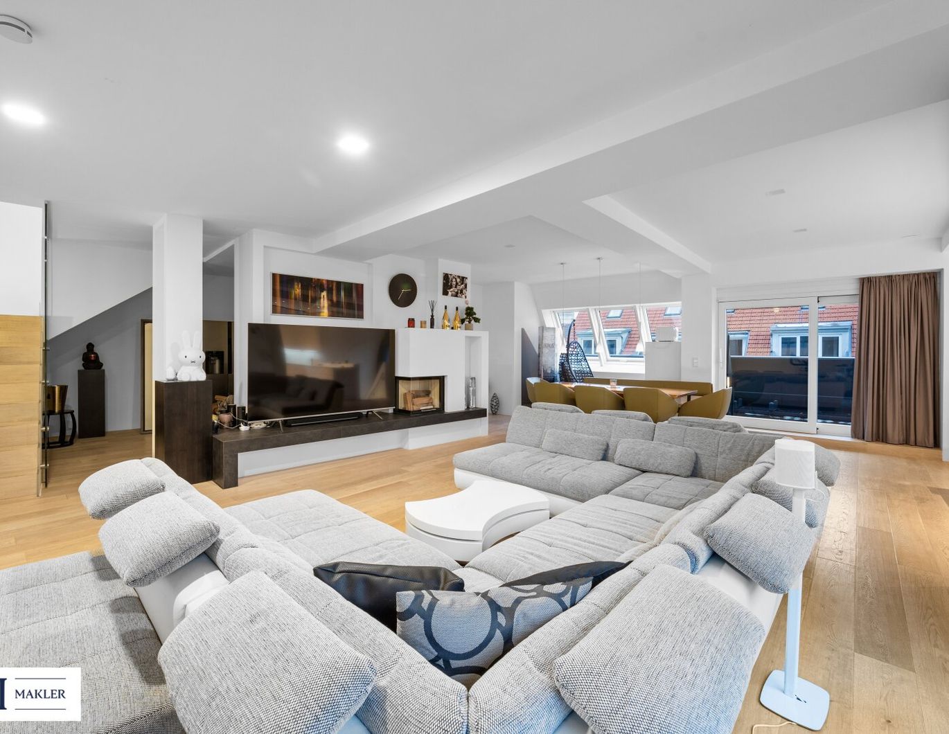 Lichtdurchflutetes Luxus-Penthouse mit Infinity-Pool und Panoramasicht!