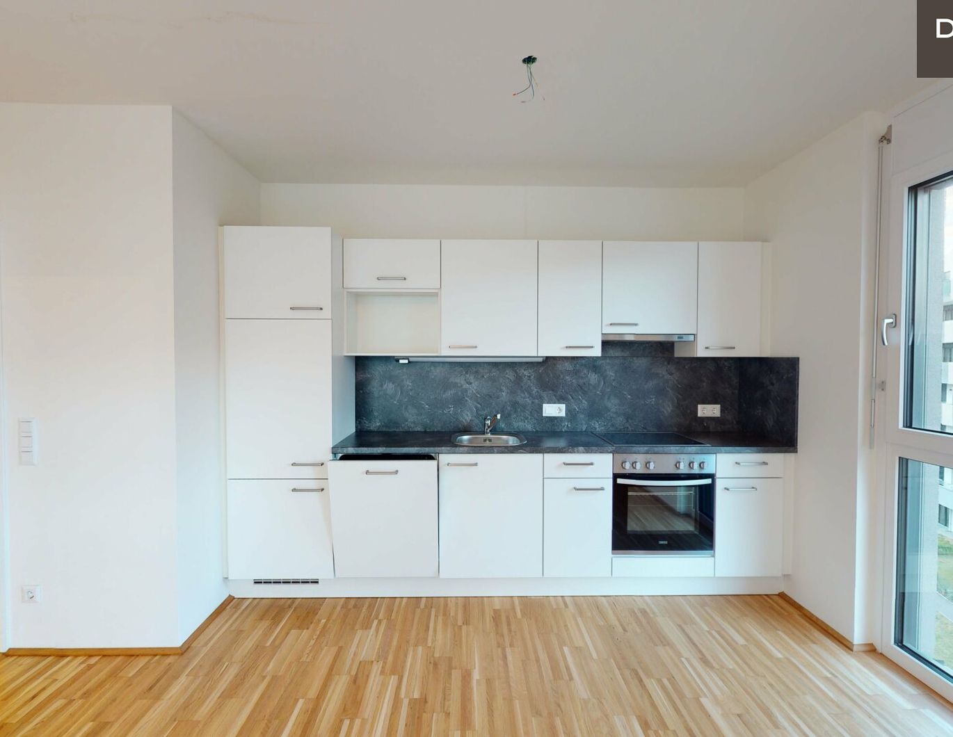 / NEUBAU / AB JÄNNER / RICHTUNG OSTEN / NIEDRIGENERGIEHAUS / ZWEI ZIMMER / 4. STOCK / 12 QM BALKON