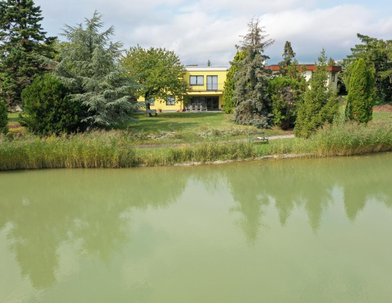 Ganz seltene Gelegenheit - Haus am See auf Eigengrund, 2 Wohneinheiten möglich